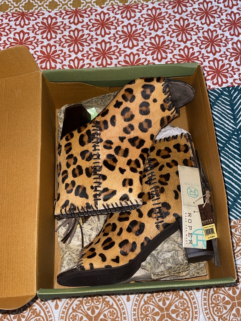 NWT Roper Cheetah Print Shoes